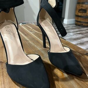 Forever 21 Black Women's High Heel Shoes